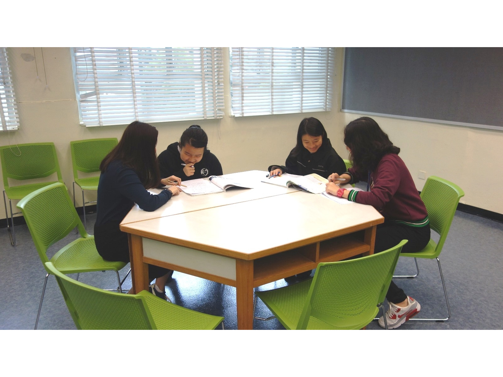 WhatsApp-Image-2017-03-13-at-4.48.46-PM