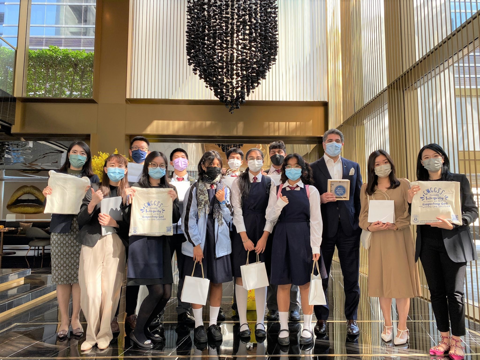 20211130_Project_WeCan_School_The_Murray_Hotel_Visit_1