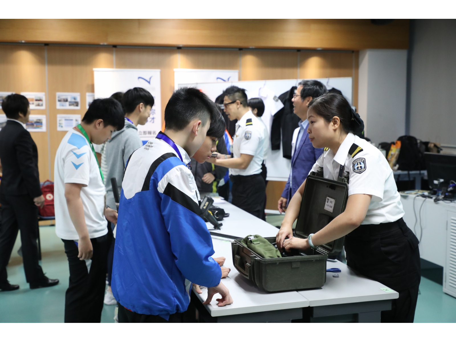 AVSECO_機場X光隊_(3)