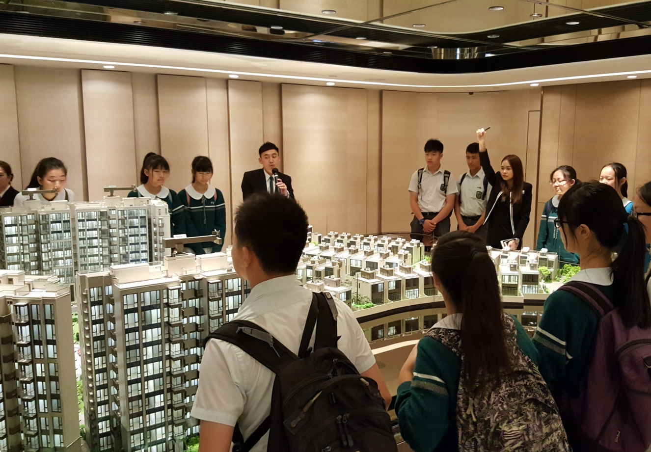 20161121-Show-Flat-Tour-1