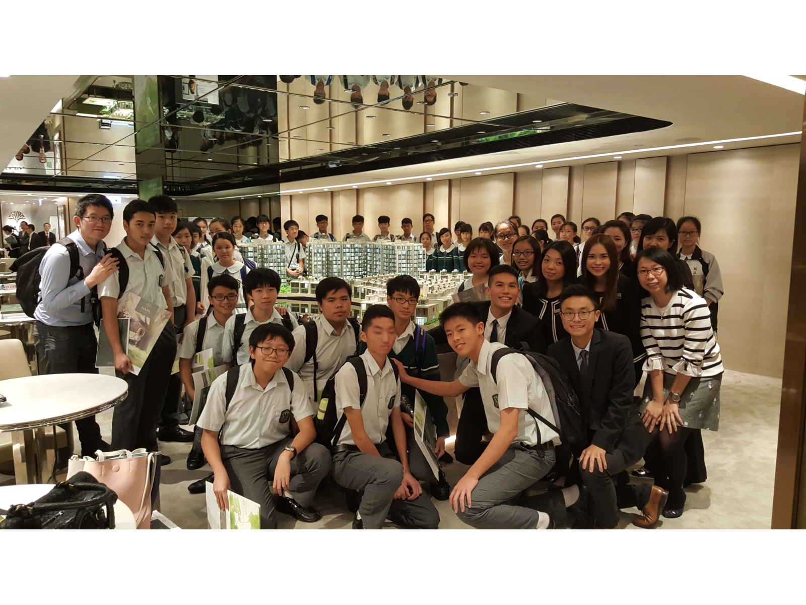 20161121-Show-Flat-Tour-3