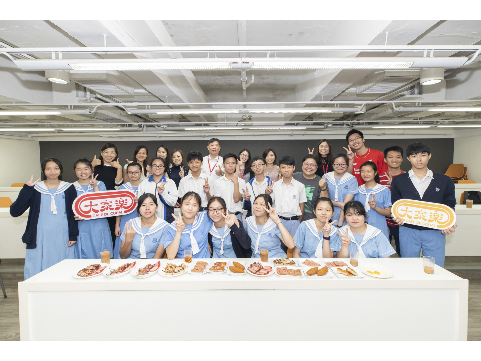 F7BD1D9E-9AA6-4F31-9716-460E6BBEA353