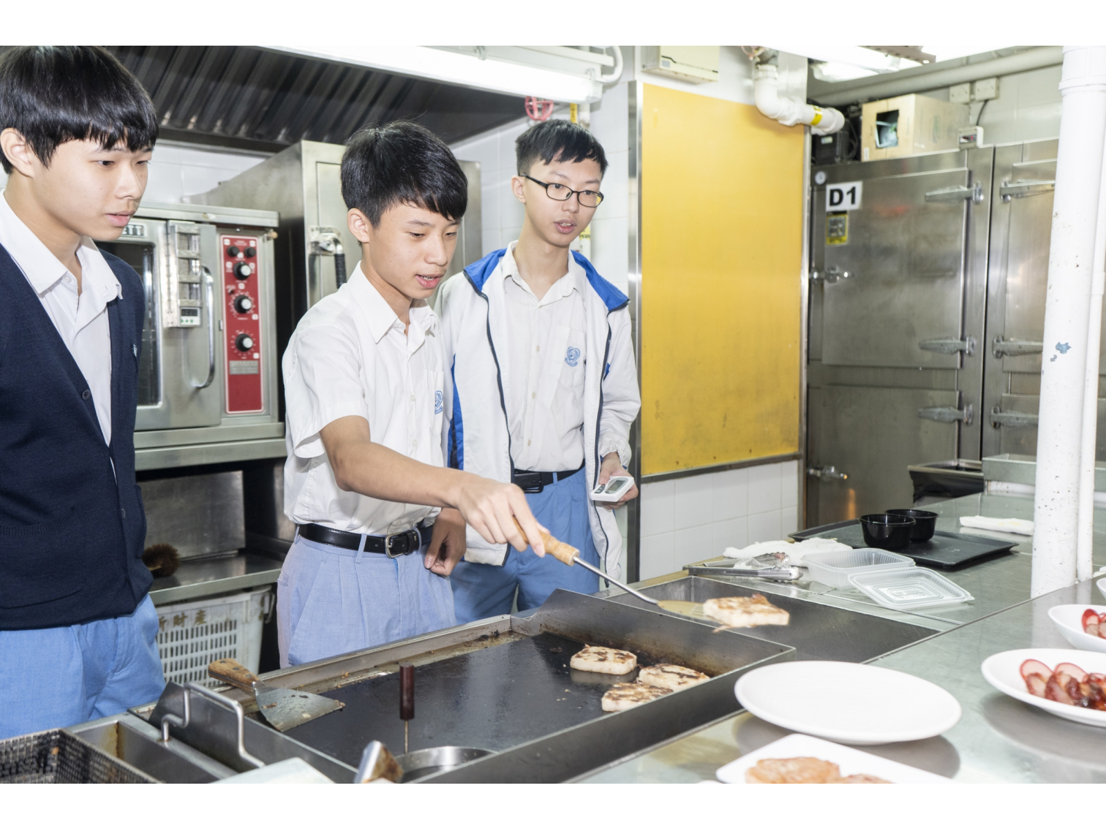 B71D69EC-AB9D-4716-B9B0-C8FA7D1660A8