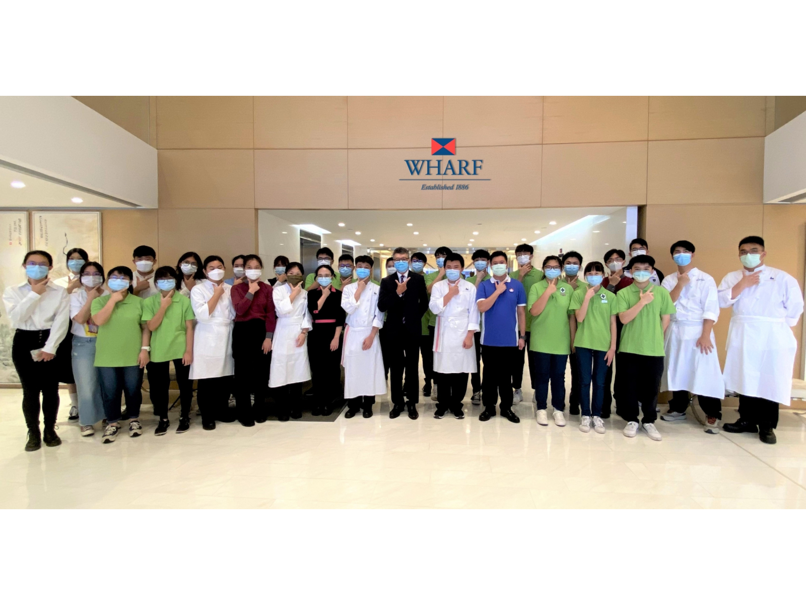 1.-210809-Project-WeCan-Job-Tasting-2021_Group-photo-with-SN