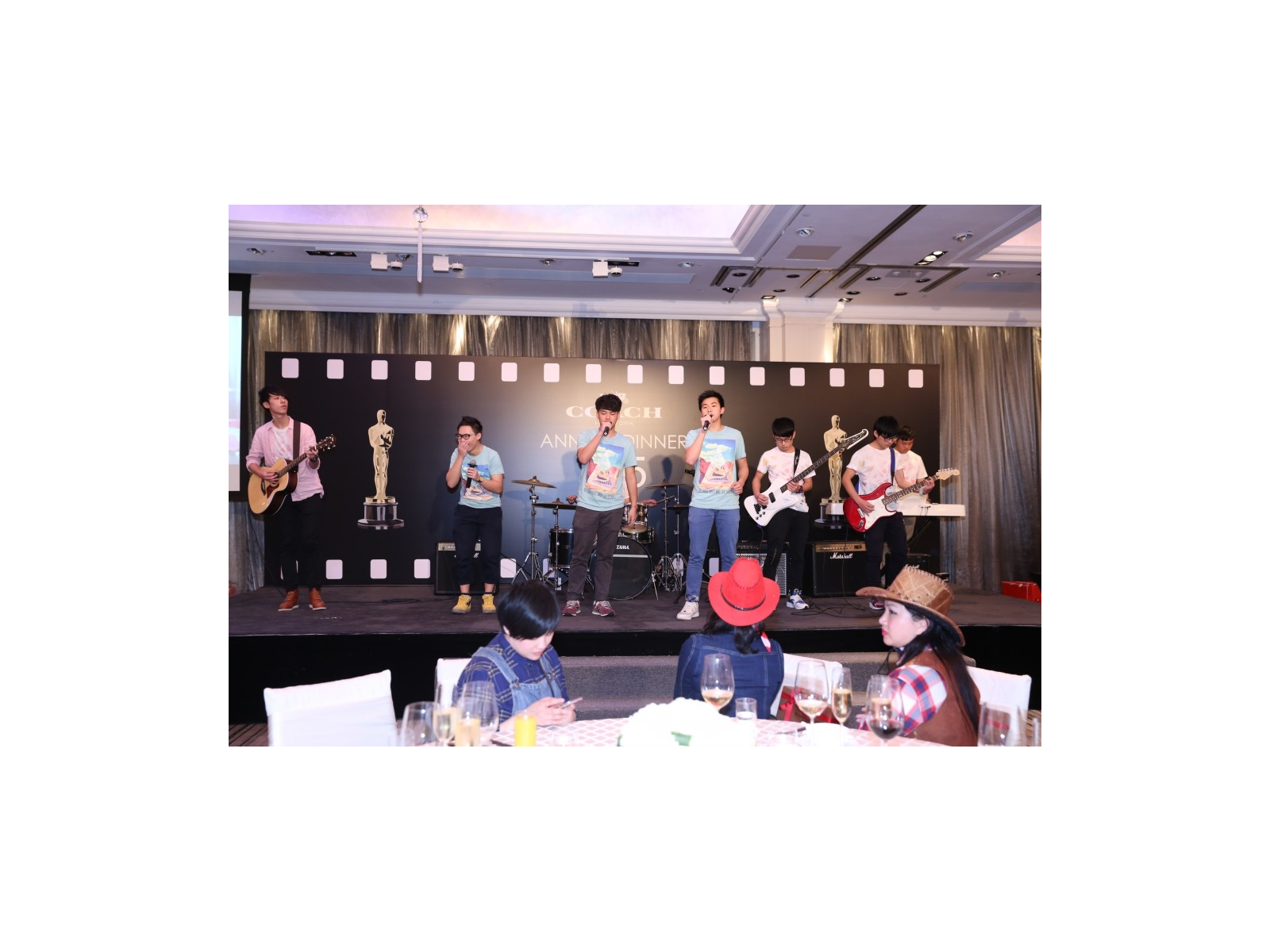 127319066@N07_16272868813_Coach-Annual-Dinner-HK-2015-1024x683