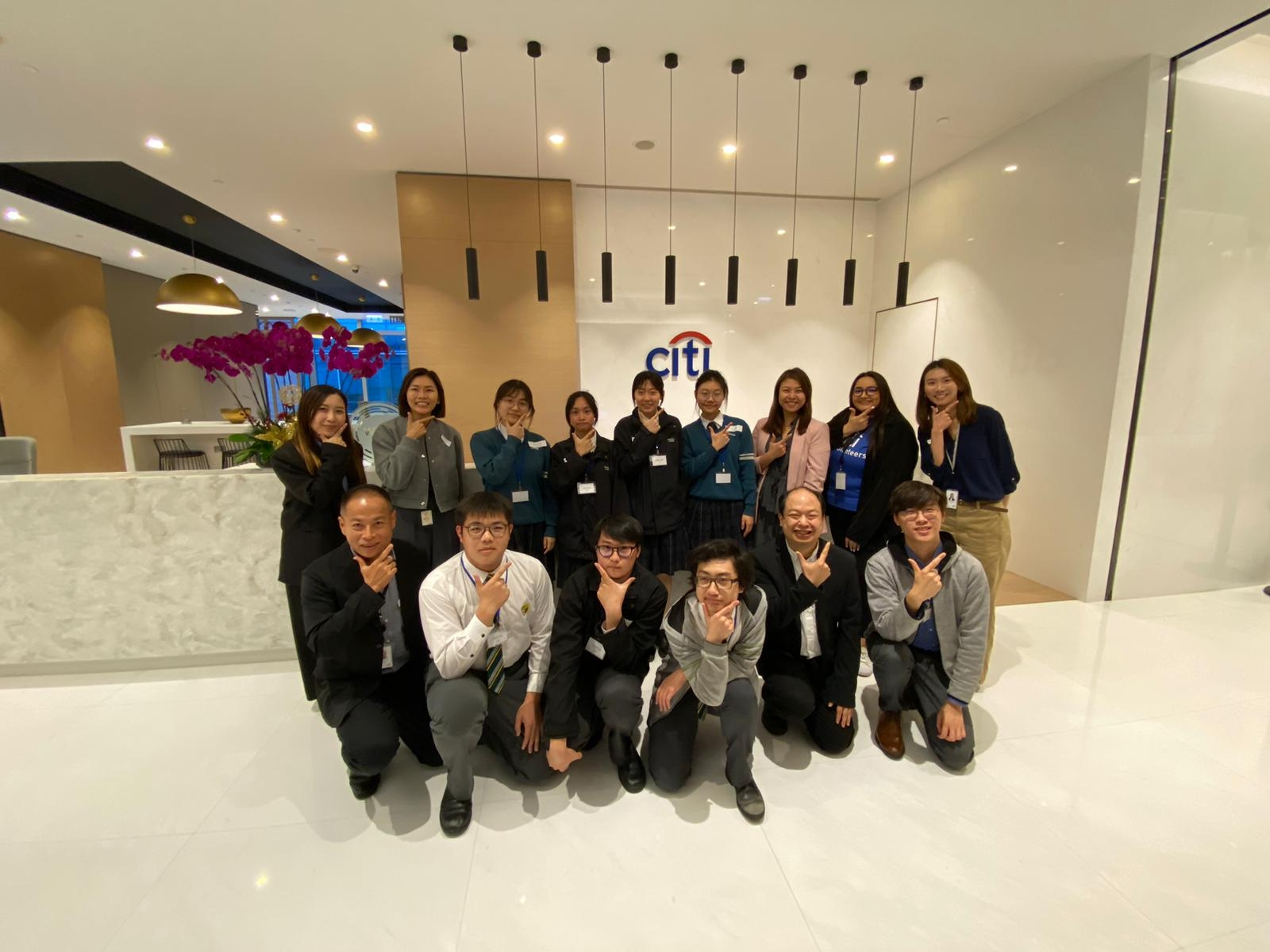 WhatsApp_Image_2023-12-13_at_18.57.41